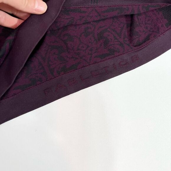 Fabletics Shirt Womens Medium Oula Second Skin Long Sleeve Workout Fitness Top - Picture 4 of 10